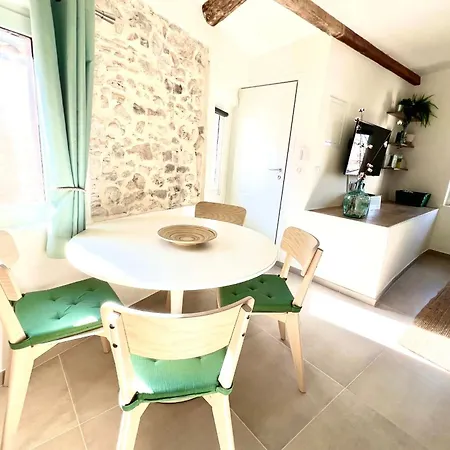 Lägenhet Old - 1 Bedroom - 4 People Antibes